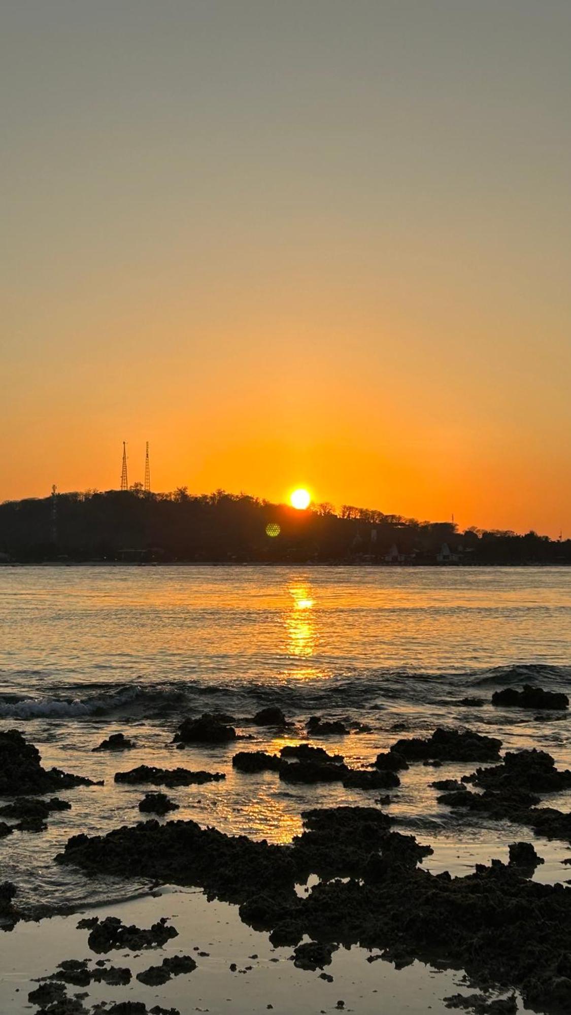 Meno Suites Gili Meno Eksteriør bilde