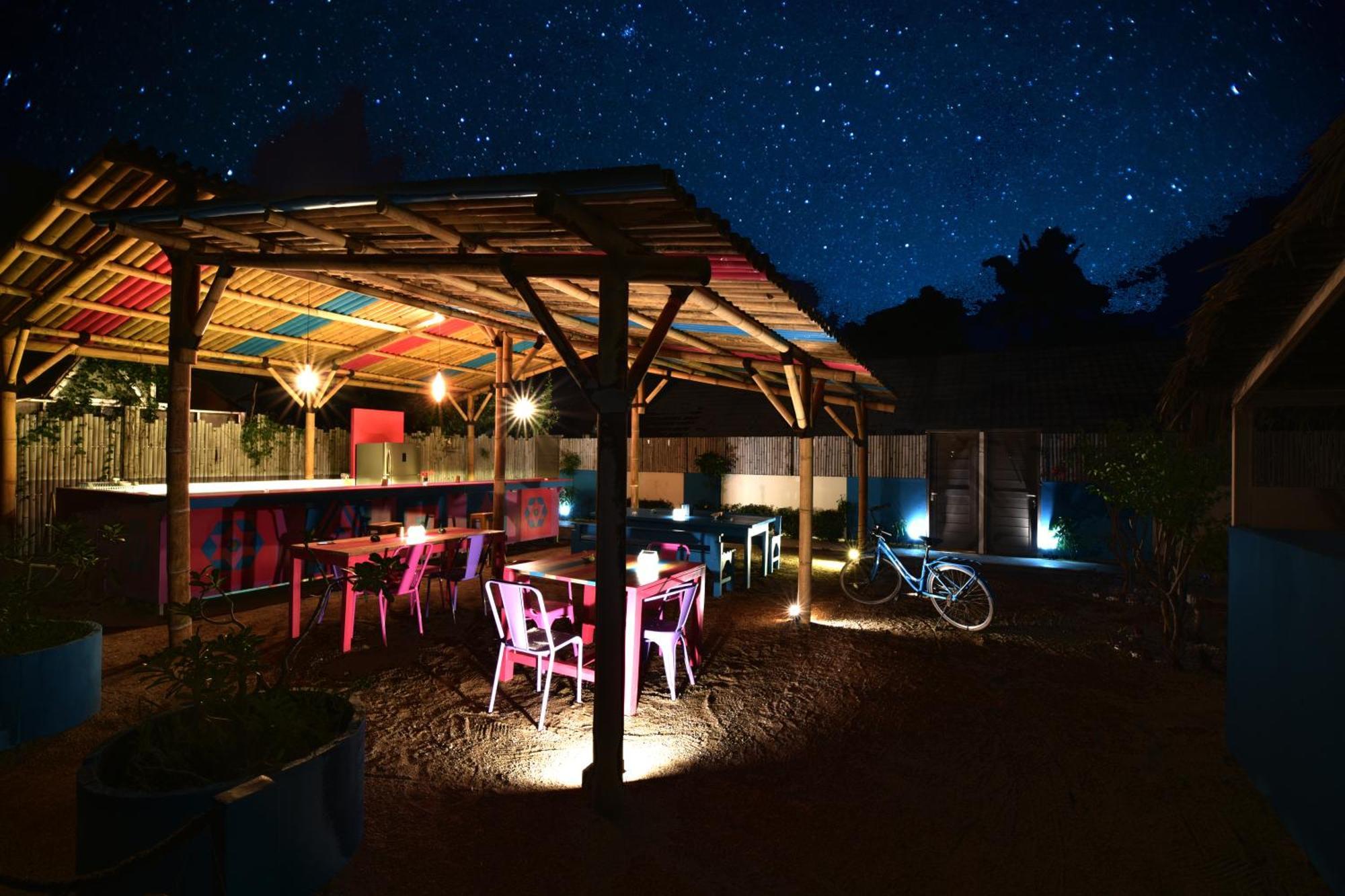 Meno Suites Gili Meno Eksteriør bilde